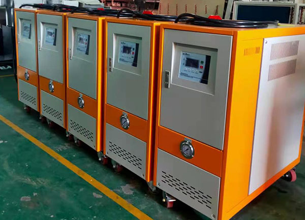 文惠機械淺析油溫機的運行環(huán)境以及除濕的辦法